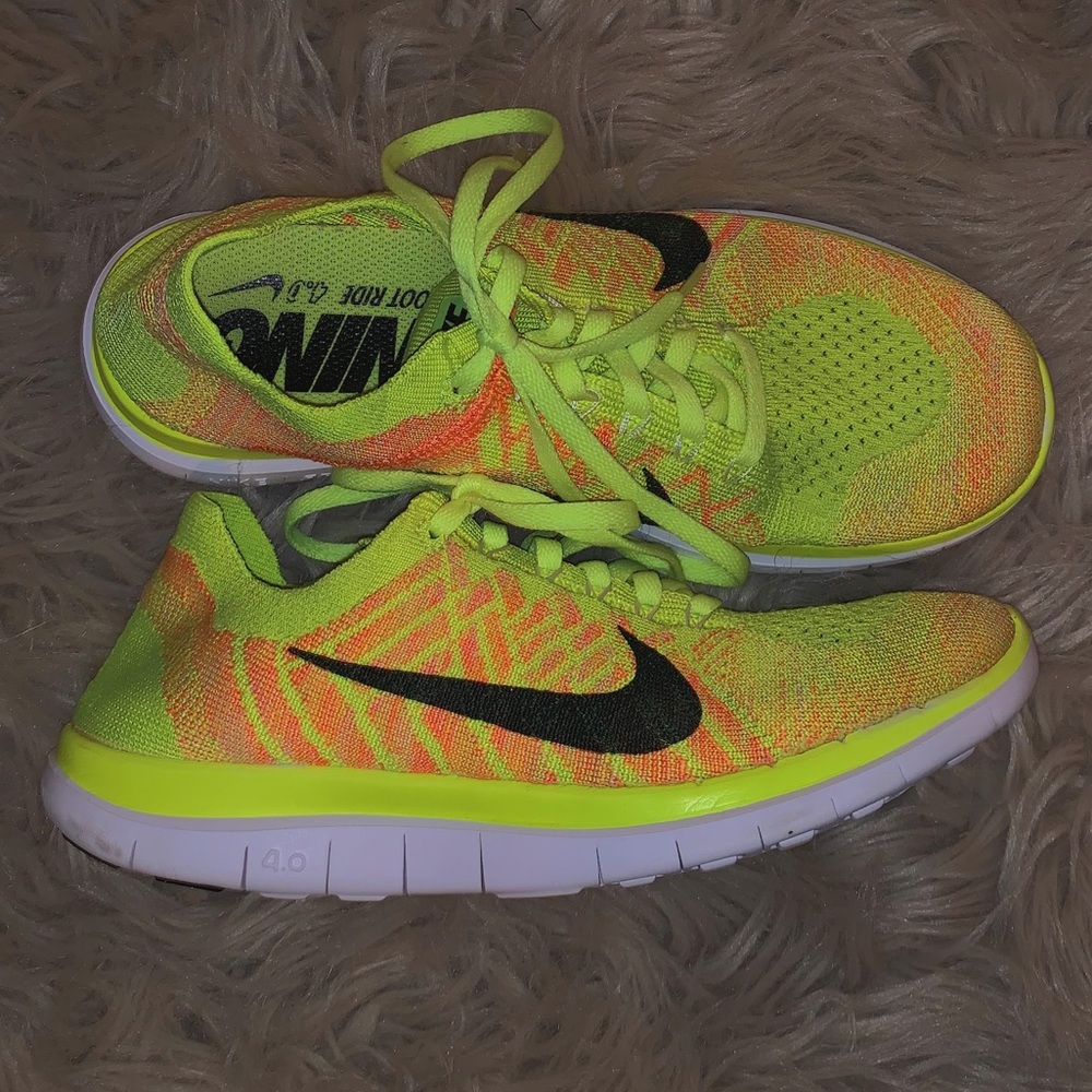 NIKE Flyknit Free 4.0